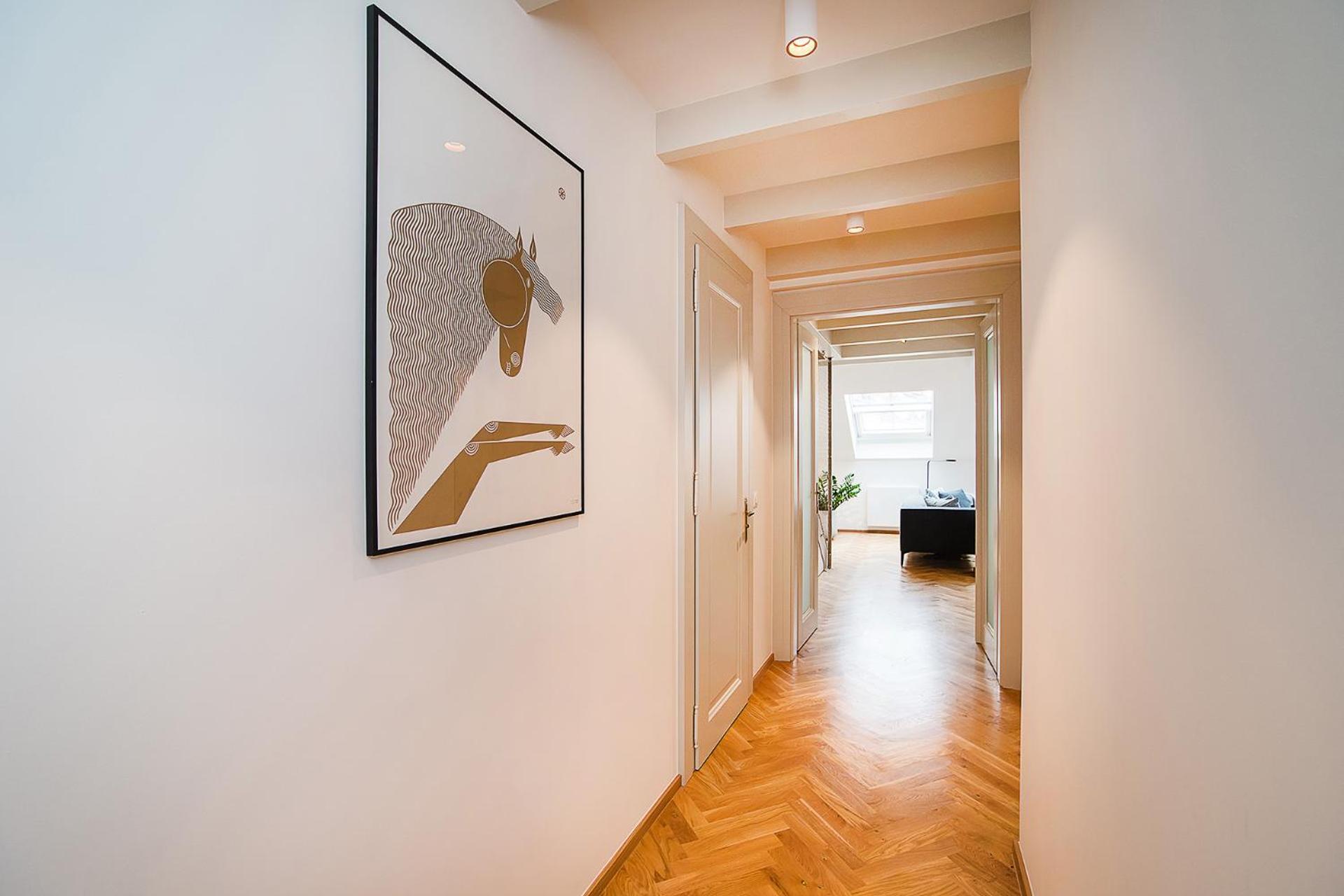 Large And Modern Apartment In The Heart Of Прага Екстериор снимка